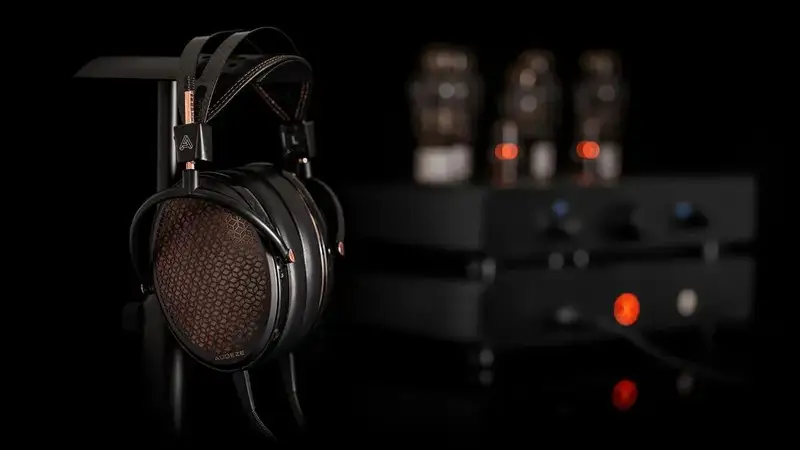Audeze 推出 CRBN2 耳机 - 第1张 - 同期录音网 Audeze 推出 CRBN2 耳机 - 第1张